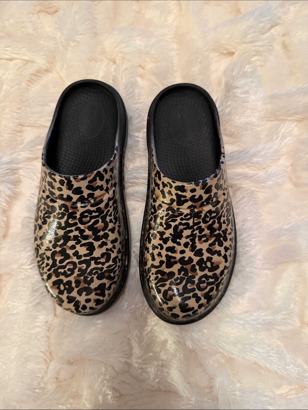 Leopard Print Slip-On Clogs - Black & Tan